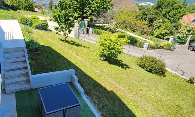 Pugny-Chatenod Apartment | Appartement Indépendant 3 40m² Parking Gratuit, vue sur le lac