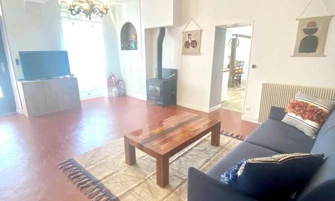 Saint-Clement Apartment | Appartement Indépendant Avec Jardin Dans une Maison