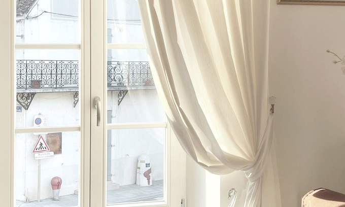 Provins Apartment | Appartement lumineux tout équipé avec vues exceptionnelles sur l’église St Ayoul