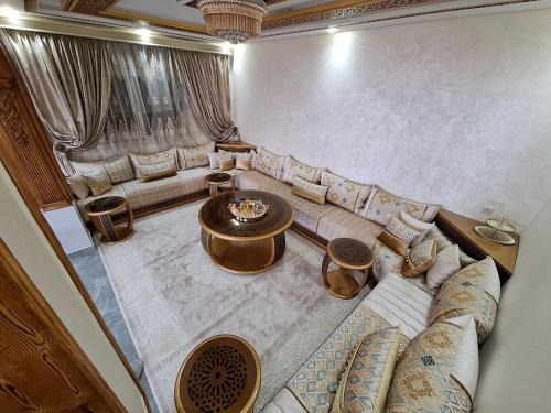 Tangier Apartment | Appartement Luxe Tanger, 3chambres, Clim, WIFI et Grande Terrasse