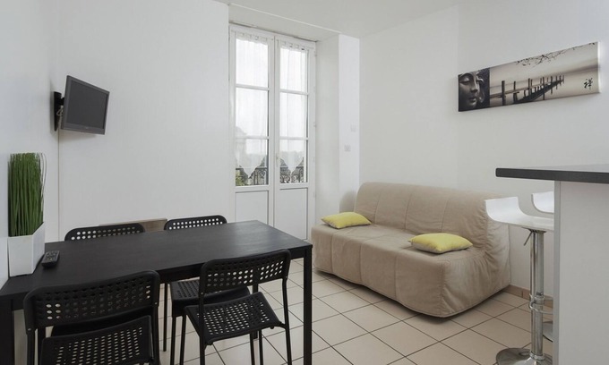 Ancenis Apartment | Appartement Prestige - Vue sur Chateau