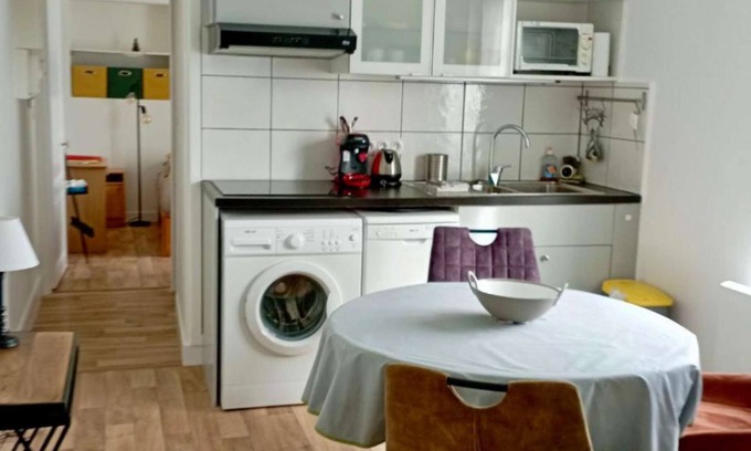 Asnelles Apartment | Appartement Proche de la Plage - Wifi, Bien Agencé
