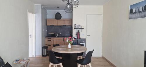Courseulles-sur-Mer Apartment | Appartement T2 proche de la mer résidence calme