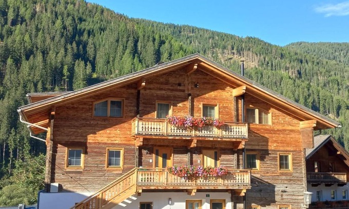 Innervillgraten Apartment | Appartements Höllhaus