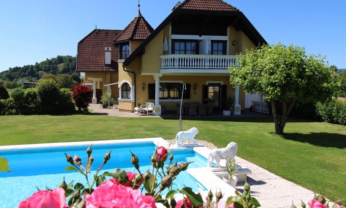 Augsdorf Apartment | Appartements Panorama Schlössl