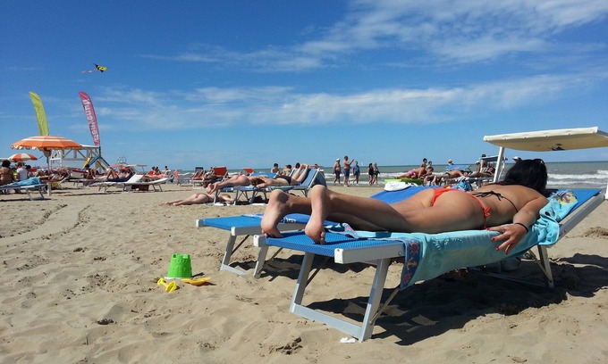 Rivabella Apartment | Appartment on the Beach with big Balcony "Seaview" for up 7 persons in Rimini