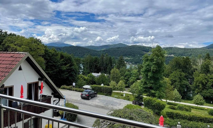 Schiefling am See House | Appartment with stunning views of Lake Wörthersee