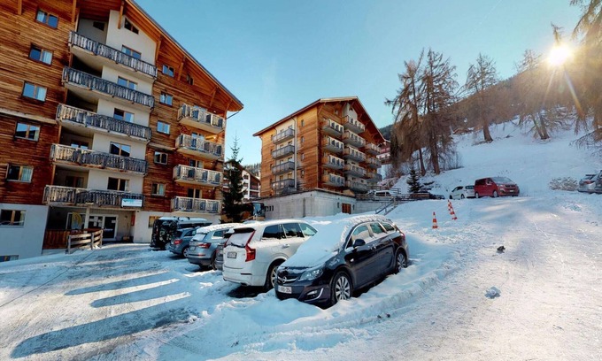 Saint-Pierre-de-Clages Apartment | Appealing apartment with balcony