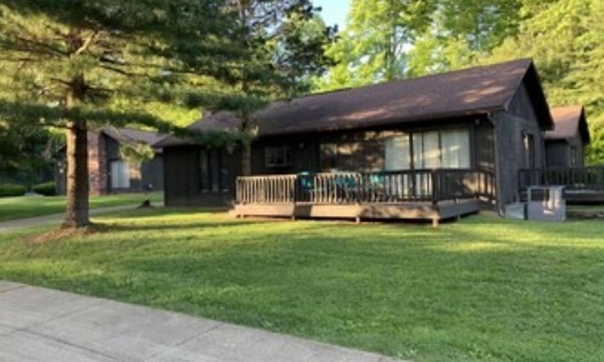 Apple Valley Condo | Apple Valley Lake, Pools and Beaches! Guest passes available for a fee!