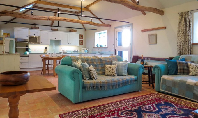 Diss Apartment | Appletree Cottage - sleeps 4 guests in 1 bedroom