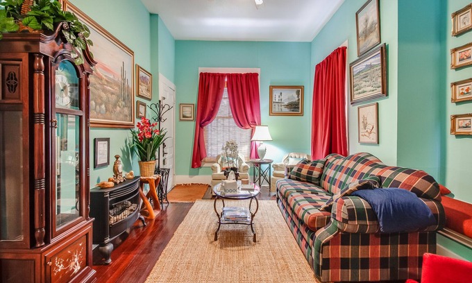 Tobin Hill Apartment | Apt #3 - Historic Apt Downtown by Riverwalk, Pearl Brewery, Ft. Sam & Trinity