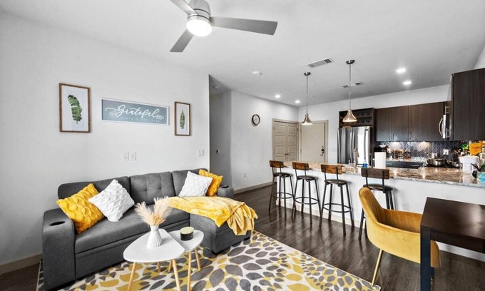 McKinney Apartment | Apt 335 · Luxury 2Bd Queen Unit | Free Parking |Hwy121| TPC