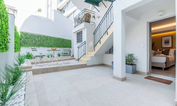 Plaka Hotel | Apt 6 ground floor studio with patio