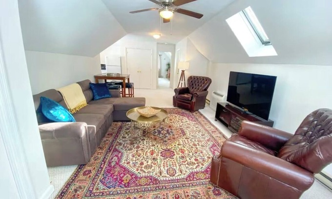 Fleming Apartment | Apt. Above Detached Garage