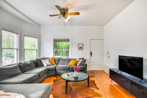Concordia House | Apt in Alberta Arts District Walkable Paradise!