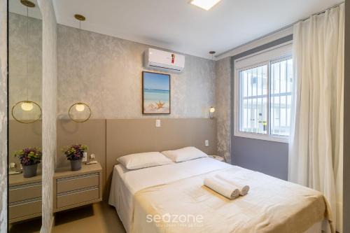 Quatro Ilhas Apartment | Apt Sea View w/BBQ in Bombinhas ARN0104