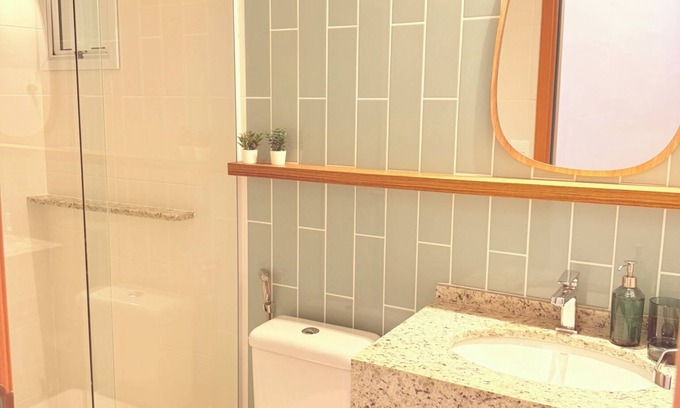 Toninhas Apartment | Apt Toninhas 4 min walk to the beach, swimming pool, barbecue and air conditioning