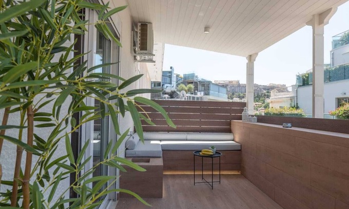 Monastiraki Apartment | Apt with Bathtub-Acropolis view!, Apartment