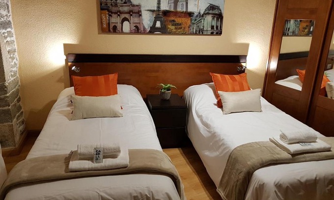 Sarria House | Aqua Rooms Sarria