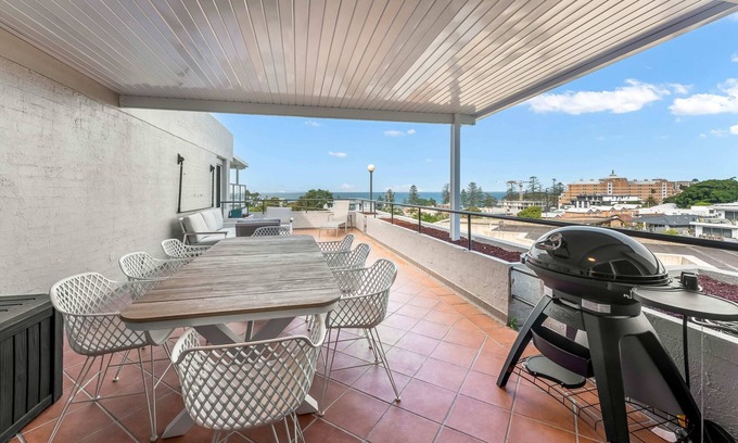 Terrigal Apartment | Aqua Vue -by Coast Hosting