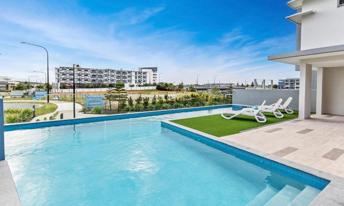 Birtinya Apartment | Aquarius Kawana