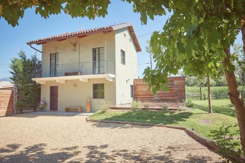 Oglianico House | AQVAE Unconventional Country House