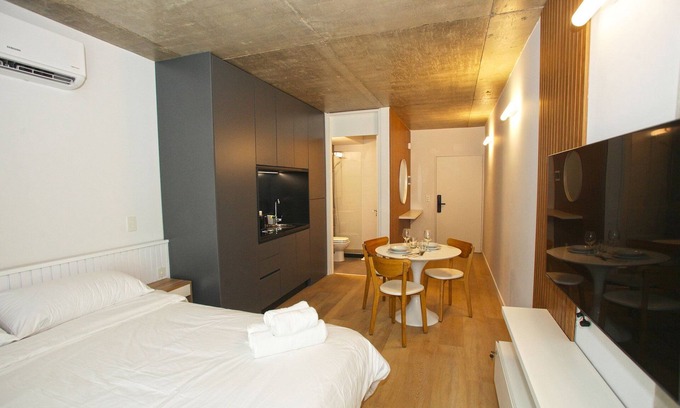 Belgrano House | "Your Temporary Home in the City: Comfortable and Centrally Located Apartment"
