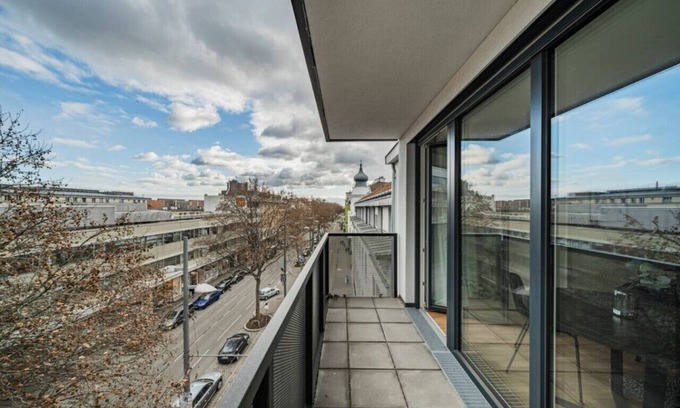 Erdberg Apartment | Arbio I Home office Apart in Simmering