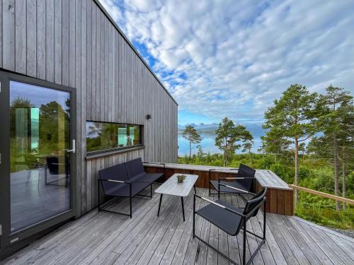 Molde House | Architect-Designed Cabin With View In Molde