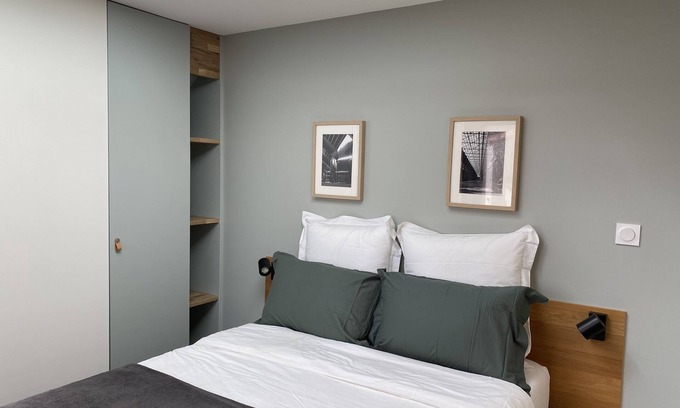 Lion d'Or - Gilarderie Apartment | Architect house 'ash' for 2 persons, quiet, close to transport.