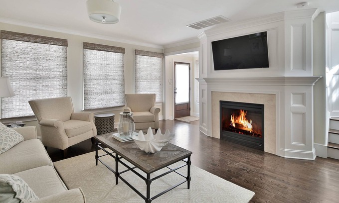 Ocean Grove House | Architect's Delight - Your Luxury Rental - Free Wifi + Beach Badges