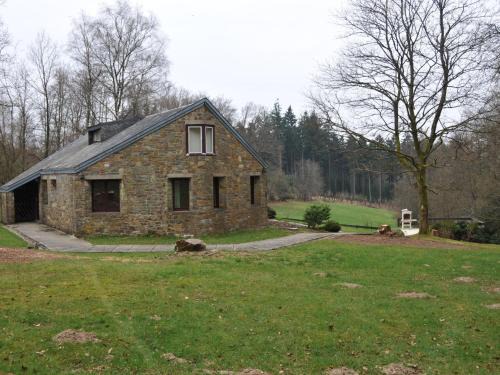 Stoumont House | Architect s Gem in Stoumont