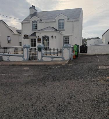 Ardara Bed & Breakfast | Ardhill House The Diamond, in the Heart of Ardara Town , F94 C7X9