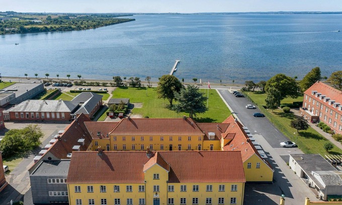 Stege Apartment | Are you dreaming of a vacation near breathtaking landscapes and many excursion possibilities? Then t