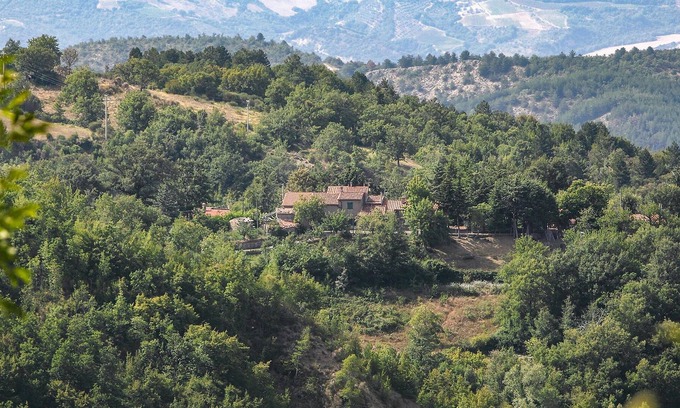 Seggiano House | Are you ready to travel to a quiet place surrounded by nature to take a well-deserved break?