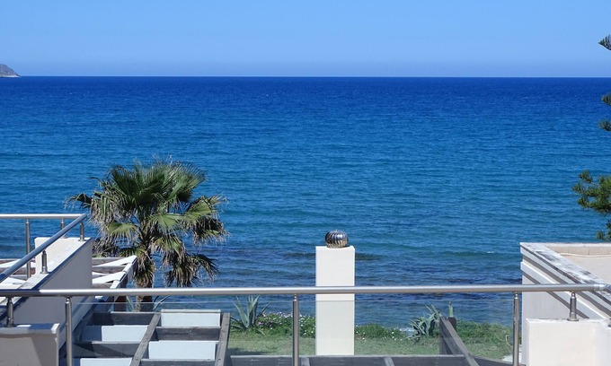 Kalyves Villa | Arena - Beach Villa - - Wifi- Sleep 4 - Sea view - Direct access to beach