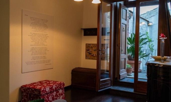 Modica Apartment | Arezzo House at the Cathedral