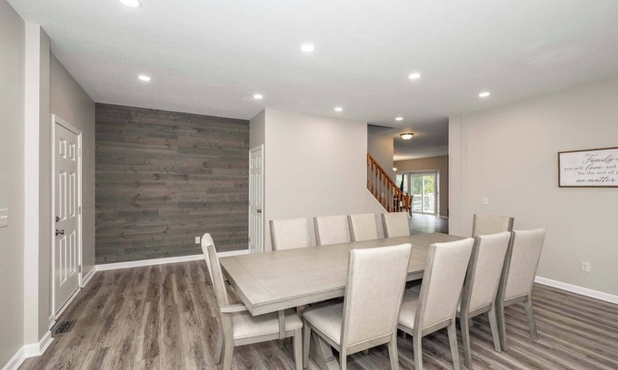 Walton House | Ark & Creation Retreat – For 12!