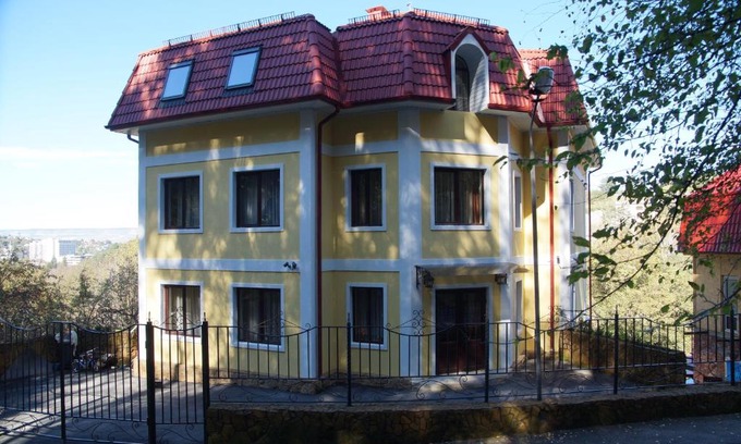 Kislovodsk House | Ark Guest House