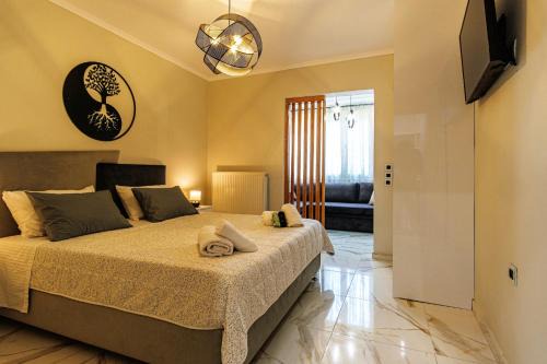 Petaleia House | Armonia Holiday Home Corfu with King size Bed and Private Garden