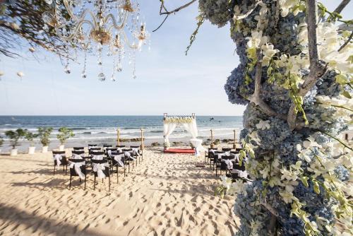 Phu Hai Beach Resort | Aroma Beach Resort and Spa