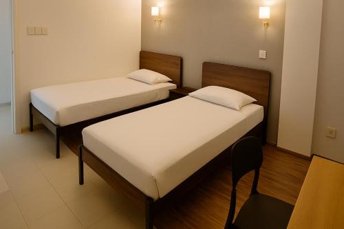Male House | Arrival View