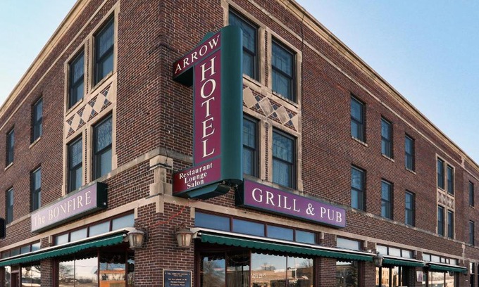 Broken Bow Hotel | Arrow Hotel