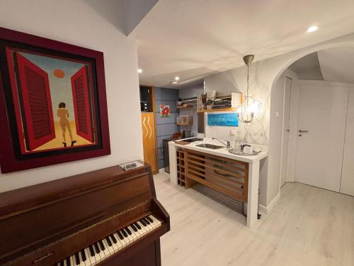 Anafiotika Apartment | Arthome Acropolis Spot