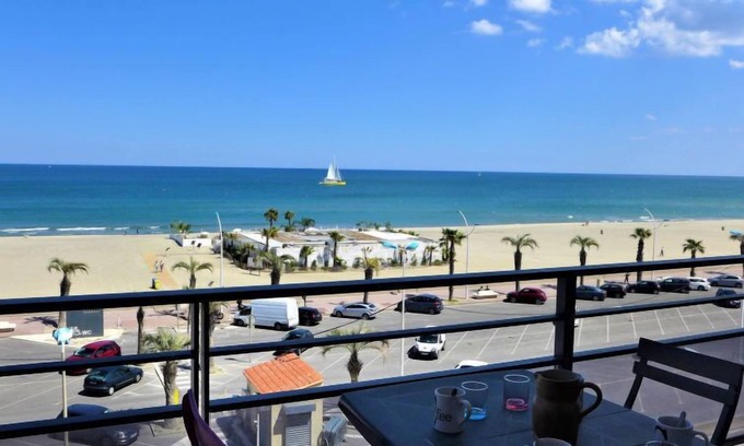 Le Grand Large Apartment | Artimon by Interhome