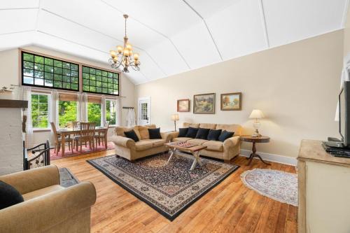 Nashville House | Artist Lane Cottage