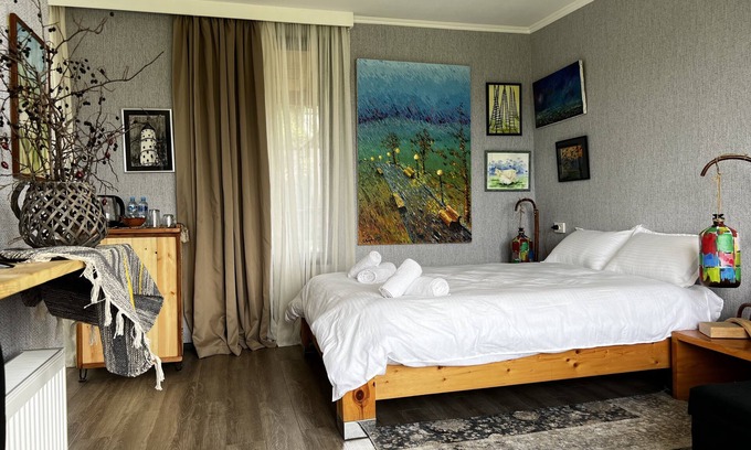 Telavi Cottage | Artist's Cellar in Telavi, place where you spent time with friends and family.