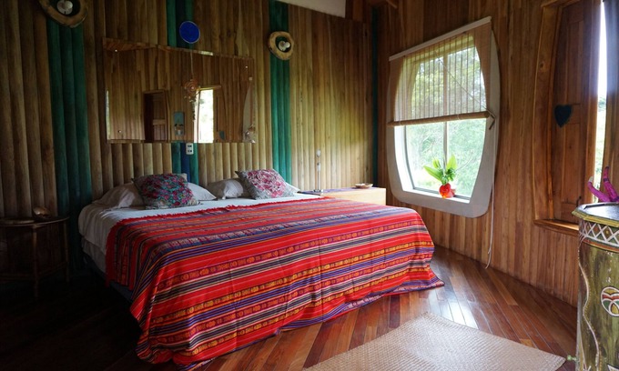 Tajo Alto House | Artistic House ; Peaceful place in the Mountains. Close to Miramar, Puntarenas