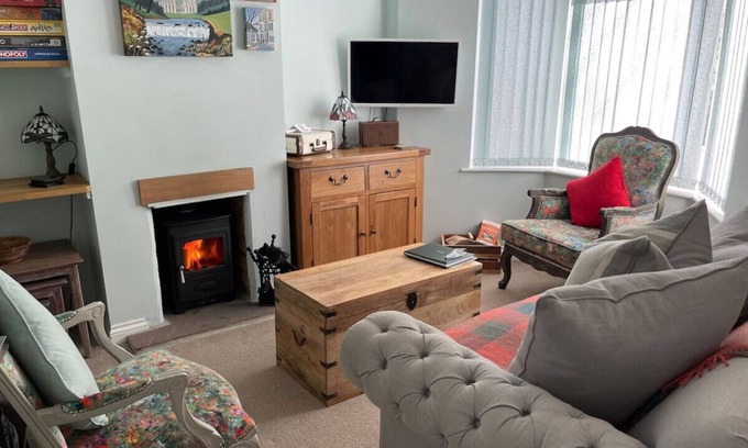 Harrogate Cottage | Artists' Cottages’ Artists’ Cottage close to HCC