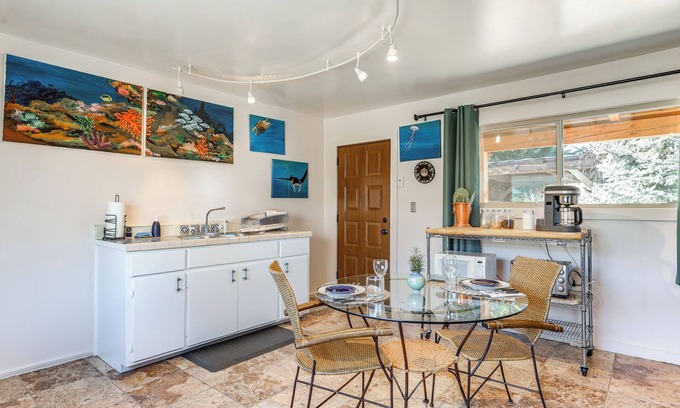 Espanola Apartment | Artsy Studio w/Patio: 25 Mi to Santa Fe